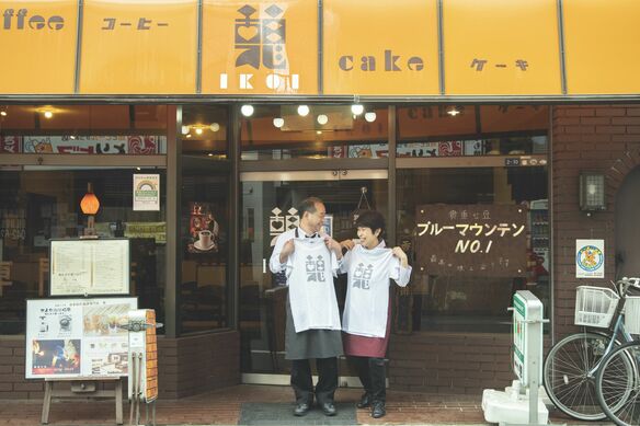 「文化遺産」を纏う、老舗純喫茶のロゴ入りTシャツが登場