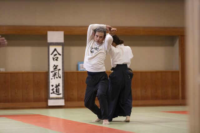 初めての合気道は頭が混乱！でも理にかなった面白い武道であった 還暦編集者のチャレンジ企画（第5回） | JBpress autograph