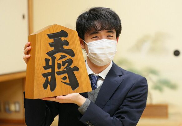 藤井聡太「五冠」なるか?四冠までの軌跡と「王将戦」の展望