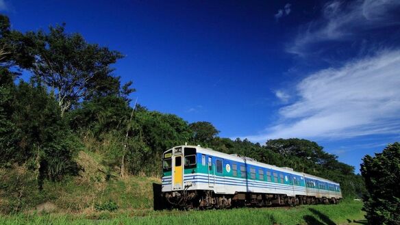 乗り鉄の過酷すぎる猛暑の大冒険!?「全駅下車旅」の極意