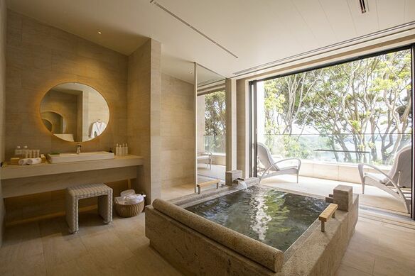 ここだから味わえる、伊勢志摩の恵みと温泉を堪能するラグジュアリーホテル