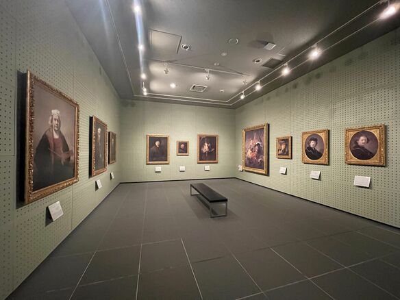 世界の名画を陶板で原寸大再現、広大な大塚国際美術館の知られざる部屋