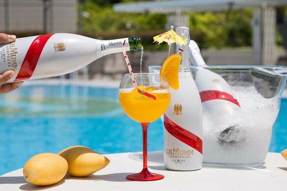 夏はシャンパーニュ。「#MUMMBEACHCLUB(マム ビーチクラブ) 」が東京に帰ってきた
